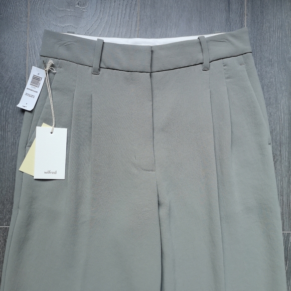 Aritzia Effortless Pant - Picture 2 of 8